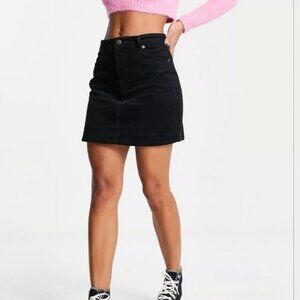 Forever 21 Black Mini Corduroy Skirt Size Small